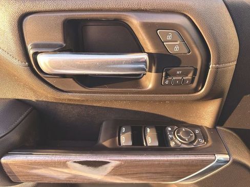 Used 2021 Chevrolet Silverado 2500 LTZ image 22