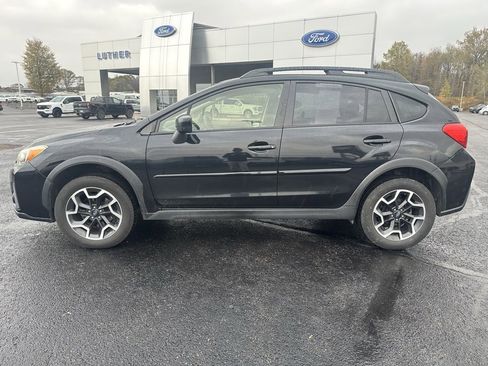 Used 2016 Subaru Crosstrek 2.0i Premium image 2