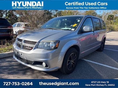 Used 2016 Dodge Grand Caravan R/T image 1