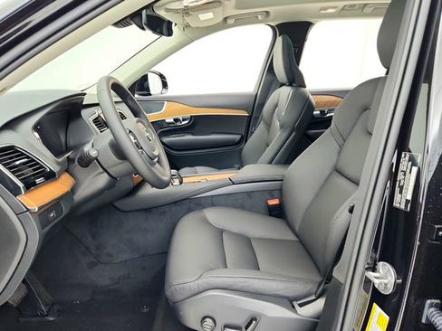 New 2025 Volvo XC90 B6 Plus w/ Protection Package Premier image 21