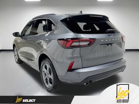 Used 2023 Ford Escape ST-Line w/ Tech Pack #1 AWD/4WD image 10