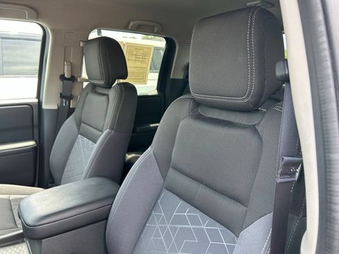 Certified 2025 Nissan Frontier SV w/ SV Convenience Package AWD/4WD image 23