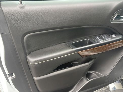 Used 2018 GMC Canyon Denali image 7