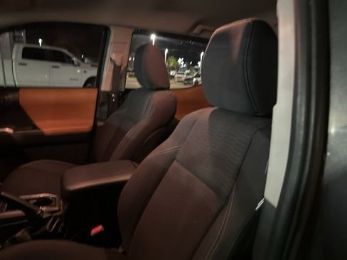 Used 2019 Toyota Tacoma SR5 image 26