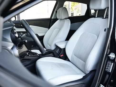 Used 2023 Hyundai Kona SEL w/ Cargo Package AWD/4WD image 17