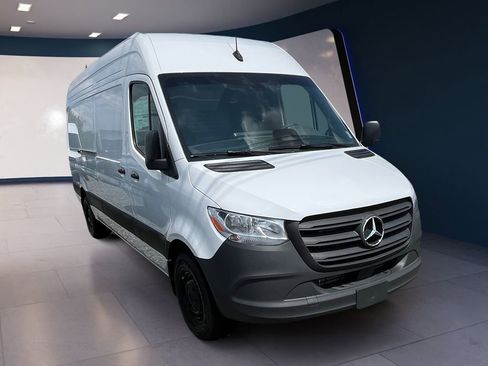 New 2025 Mercedes-Benz Sprinter 2500 image 5