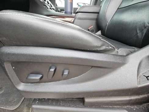 Used 2018 GMC Yukon XL SLT AWD/4WD image 14