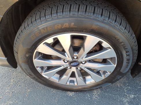 Used 2018 Subaru Outback 2.5i Touring AWD/4WD image 6