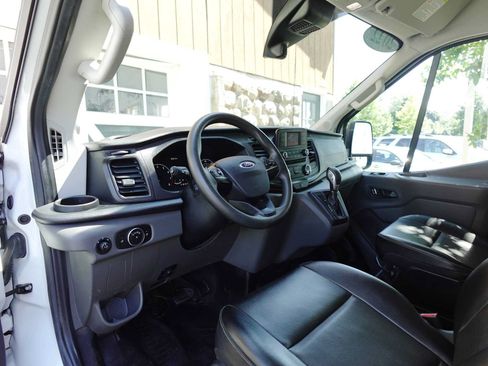 Used 2022 Ford Transit 350 DRW RWD image 14