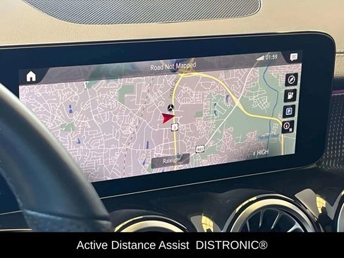 Used 2023 Mercedes-Benz EQB 350 4MATIC SUV image 18