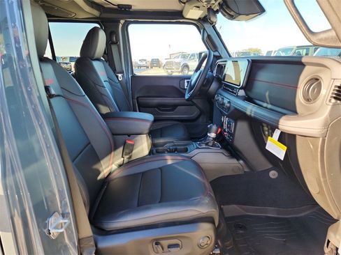 New 2026 Jeep Wrangler Unlimited Rubicon image 13