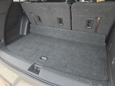 Used 2018 Chevrolet Traverse Premier w/ Driver Confidence II Package FWD image 35