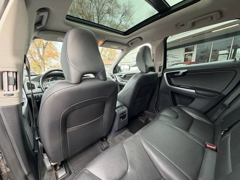 Used 2015 Volvo XC60 T5 image 13