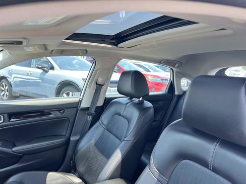 Certified 2024 Honda Civic EX-L image 18