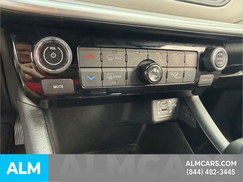 Used 2025 Jeep Compass Limited AWD/4WD image 21