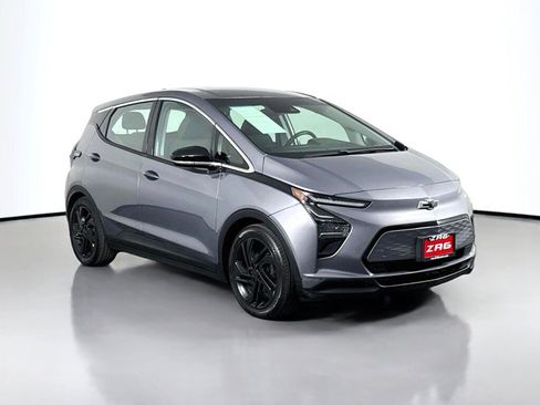 Used 2023 Chevrolet Bolt LT FWD image 7