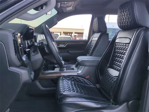 Used 2023 Chevrolet Silverado 1500 RST image 16