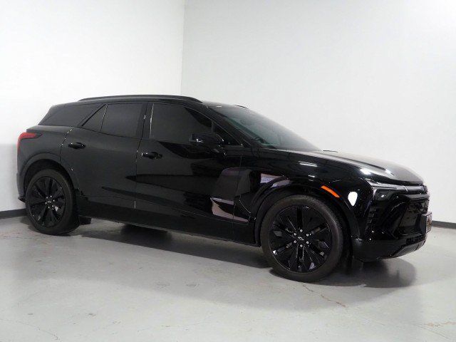 Used 2024 Chevrolet Blazer EV AWD RS image 1
