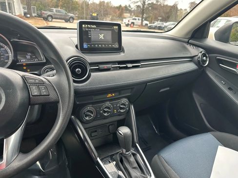 Used 2018 Toyota Yaris iA image 32