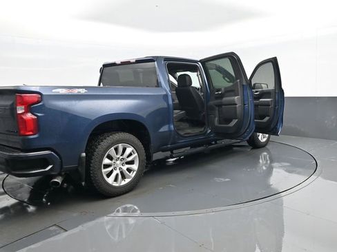 Used 2019 Chevrolet Silverado 1500 Custom w/ Custom Value Package AWD/4WD image 27