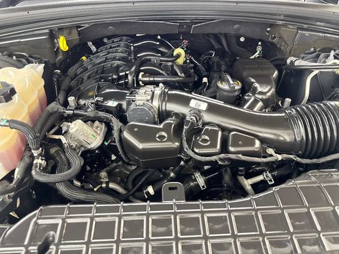 Used 2023 Jeep Grand Cherokee Altitude AWD/4WD image 77