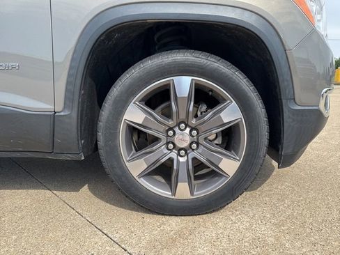 Used 2019 GMC Acadia SLT FWD image 9