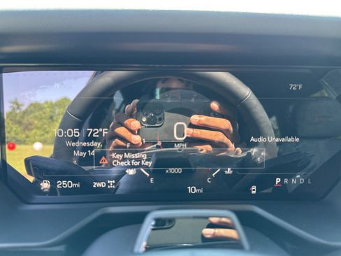 New 2025 GMC Acadia AT4 w/ Super Cruise Package AWD/4WD image 28