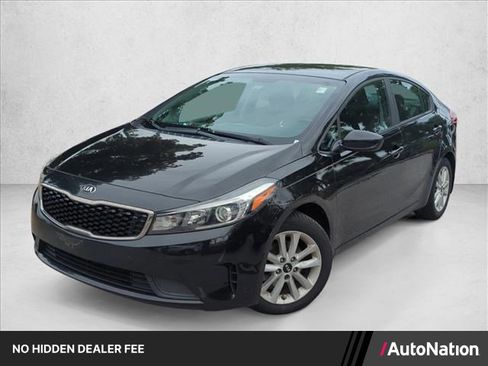 Used 2017 Kia Forte S FWD image 1