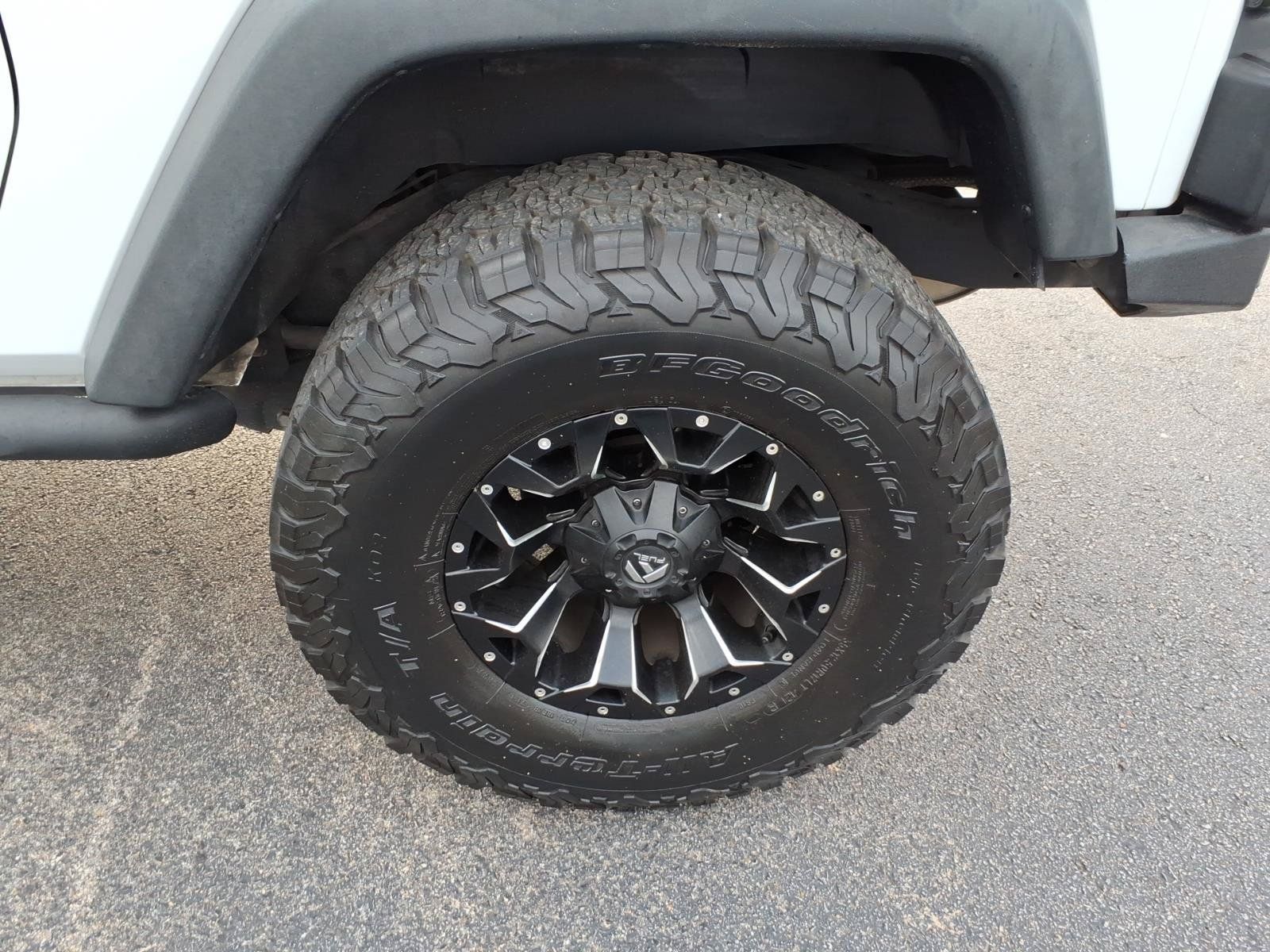 Used 2017 Jeep Wrangler Sport w/ Quick Order Package 24S AWD/4WD image 5