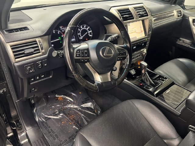 Used 2020 Lexus GX 460 Premium w/ Premium Package AWD/4WD image 16