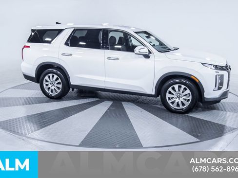 Used 2025 Hyundai Palisade SE FWD image 13