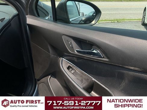 Used 2018 Chevrolet Cruze LT w/ Convenience Package FWD image 17