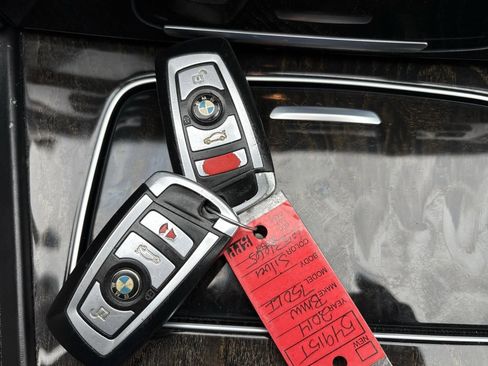 Used 2014 BMW 750Li xDrive image 49