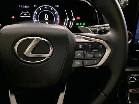 Used 2024 Lexus NX 250 FWD image 21