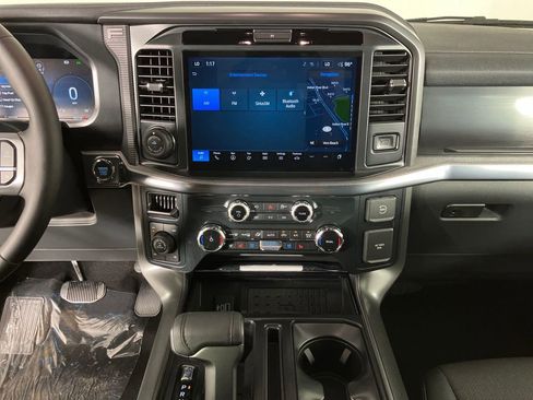 New 2025 Ford F150 Lariat w/ Equipment Group 502A High image 21