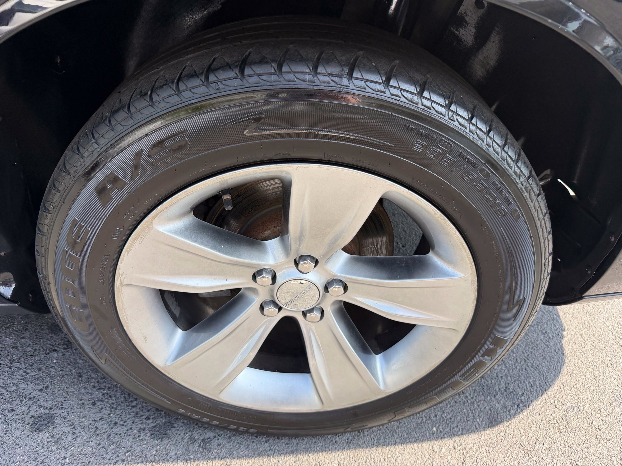 Used 2019 Dodge Challenger SXT RWD image 9