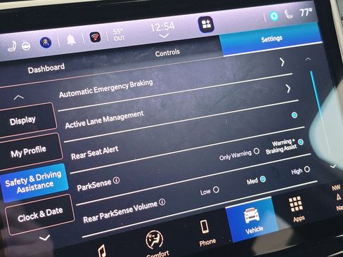 New 2025 Jeep Grand Cherokee Limited w/ MOPAR Finishing Package image 39