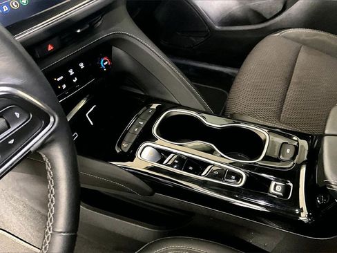 Used 2023 Buick Envision Preferred image 13