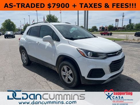 Used 2020 Chevrolet Trax LT w/ LT Convenience Package AWD/4WD image 1