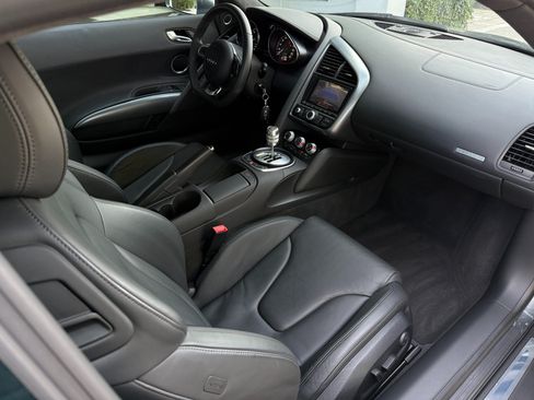 Used 2010 Audi R8 V10 AWD/4WD image 26