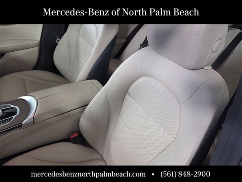 Used 2020 Mercedes-Benz C 300 4MATIC Sedan image 11