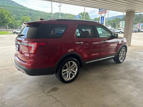 Used 2016 Ford Explorer Limited FWD image 4