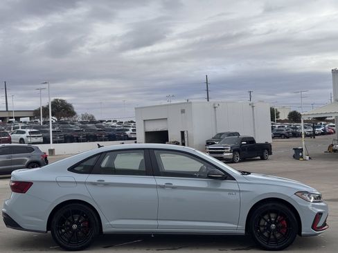 New 2026 Volkswagen Jetta GLI Autobahn FWD image 4