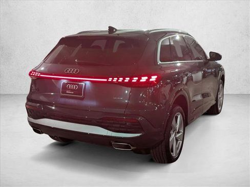 New 2025 Audi Q5 Premium Plus image 2