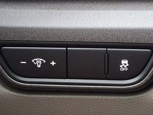 New 2026 Kia Carnival EX FWD image 19