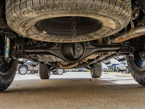 Used 2019 Toyota Tacoma TRD Off-Road image 16