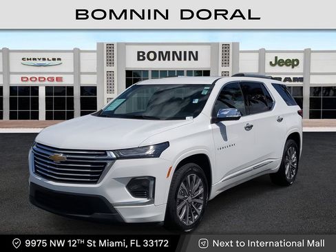 Used 2023 Chevrolet Traverse Premier w/ LPO, Floor Liner Package image 1