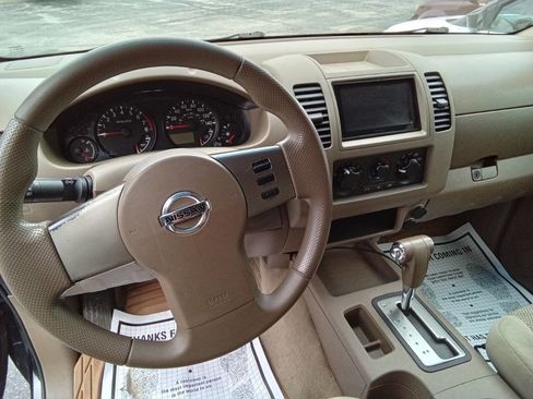 Used 2006 Nissan Frontier SE w/ (P01) Power Pkg RWD image 14