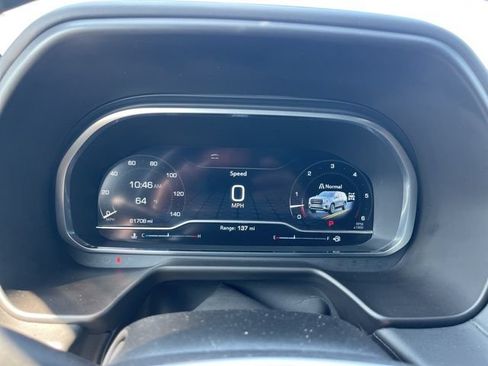 Used 2023 GMC Yukon SLT w/ SLT Luxury Package AWD/4WD image 24