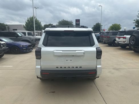 Used 2025 Toyota 4Runner TRD Sport Premium image 4